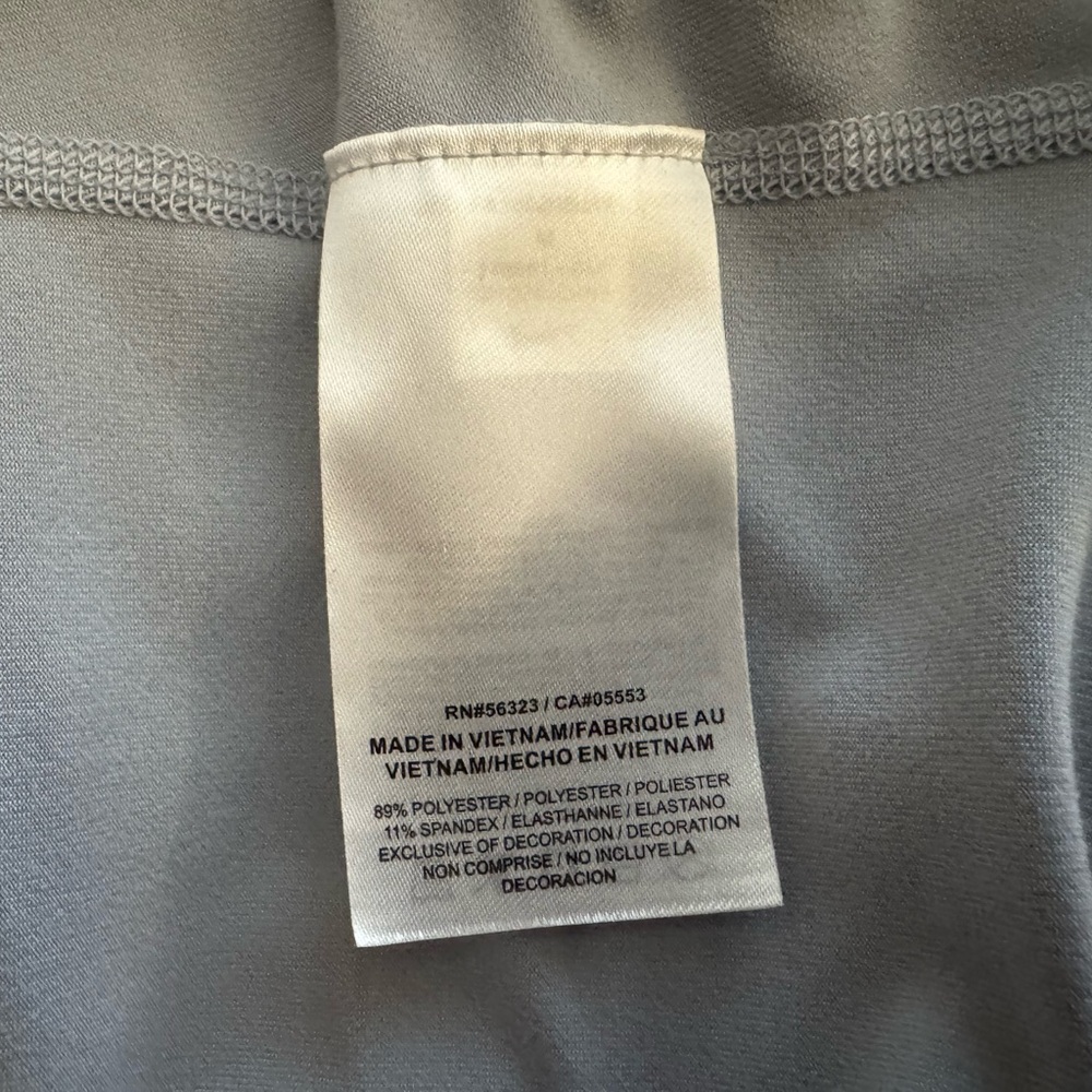 Women’s Nike Dri-Fit NFL Quarter Zip Performance Top Denver Broncos M Gray NEW - Picture 6 of 6